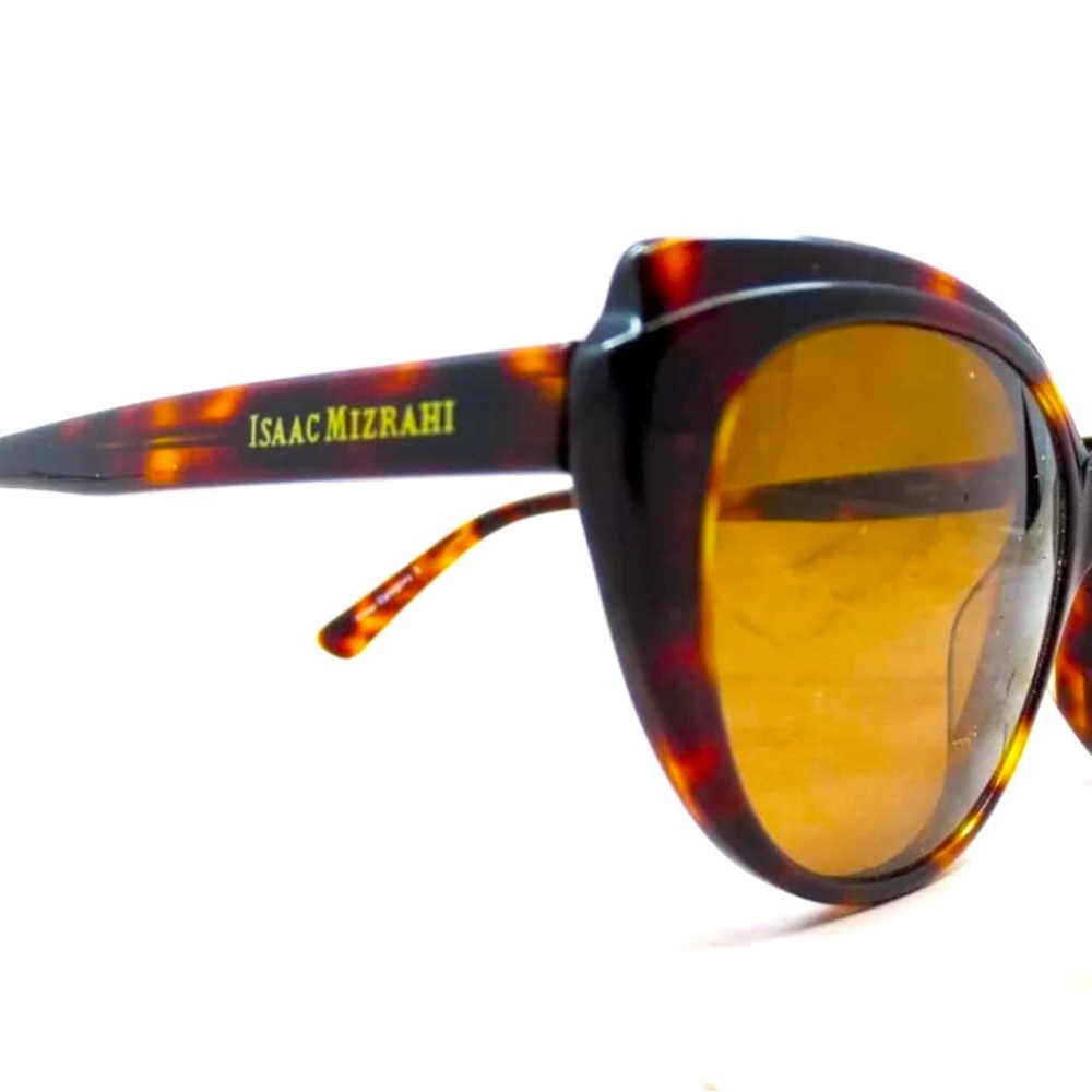 Isaac Mizrahi women’s Cat eye frame- IM30250- GLASSES ONLY no case